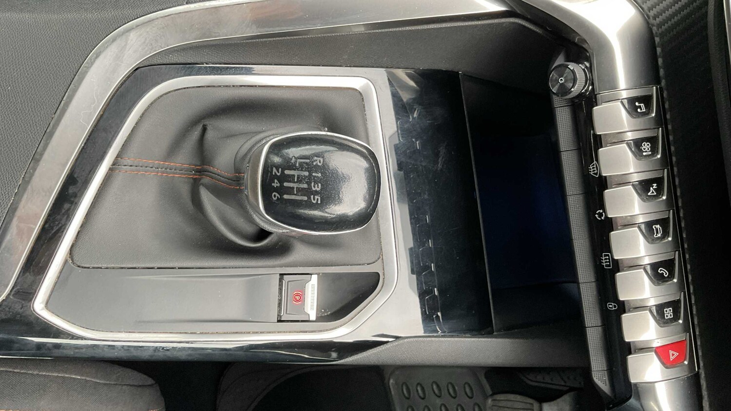 Used Peugeot 3008 2018 for sale - 75917953: Photo 23