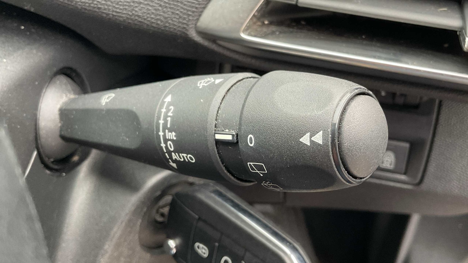 Used Peugeot 3008 2018 for sale - 75917953: Photo 29