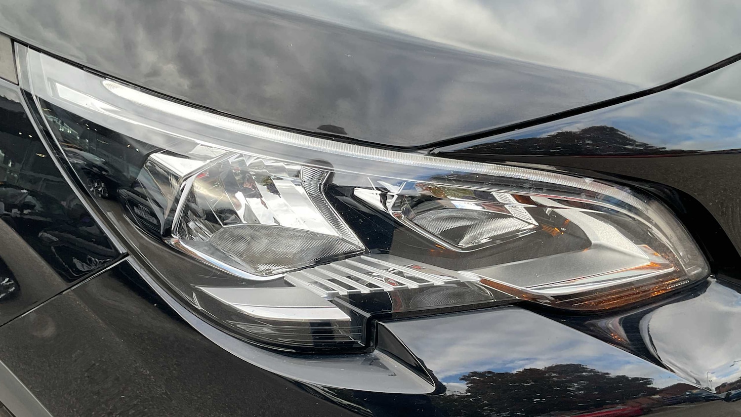 Used Peugeot 3008 2018 for sale - 75917953: Photo 35