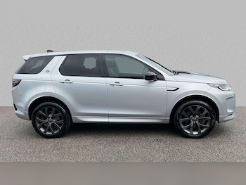 Used Land Rover Discovery Sport 2022 for sale - 75818237: Photo