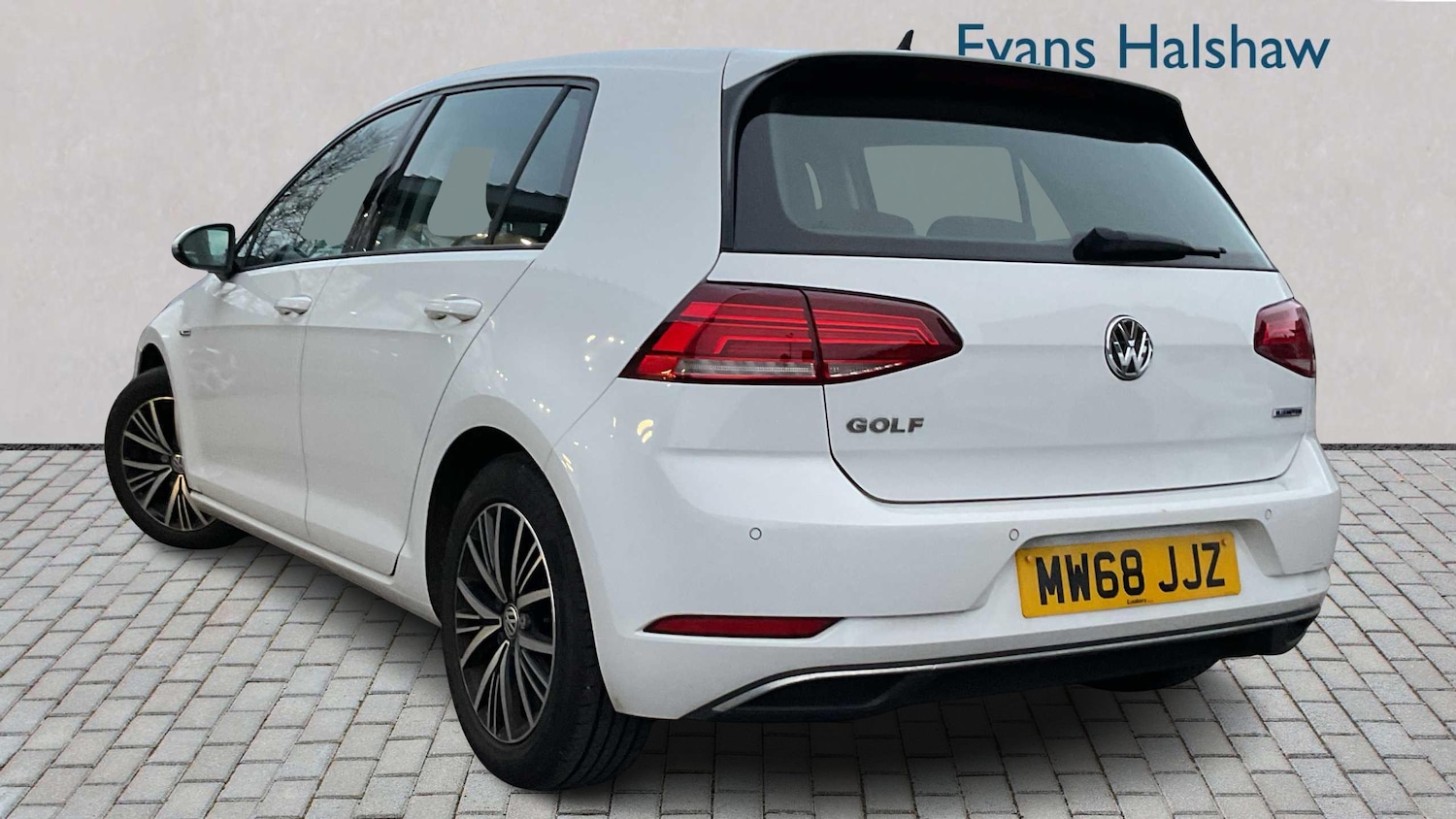 Used Volkswagen Golf 2018 for sale - 77032266: Photo 2