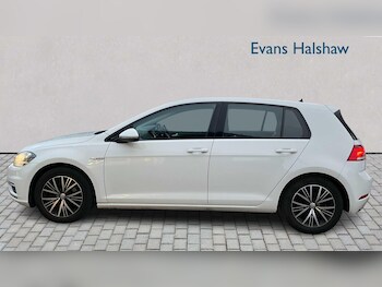 Used Volkswagen Golf 2018 for sale - 77032266: Photo