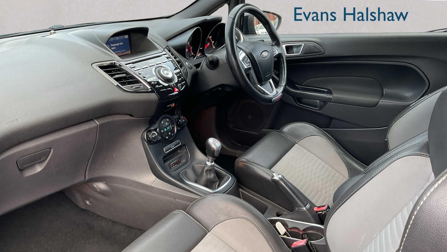 Used Ford Fiesta 2016 for sale - 76842822: Photo 12