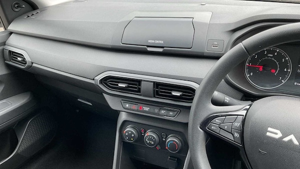 Used Dacia Sandero 2023 for sale - 75812424: Photo 32