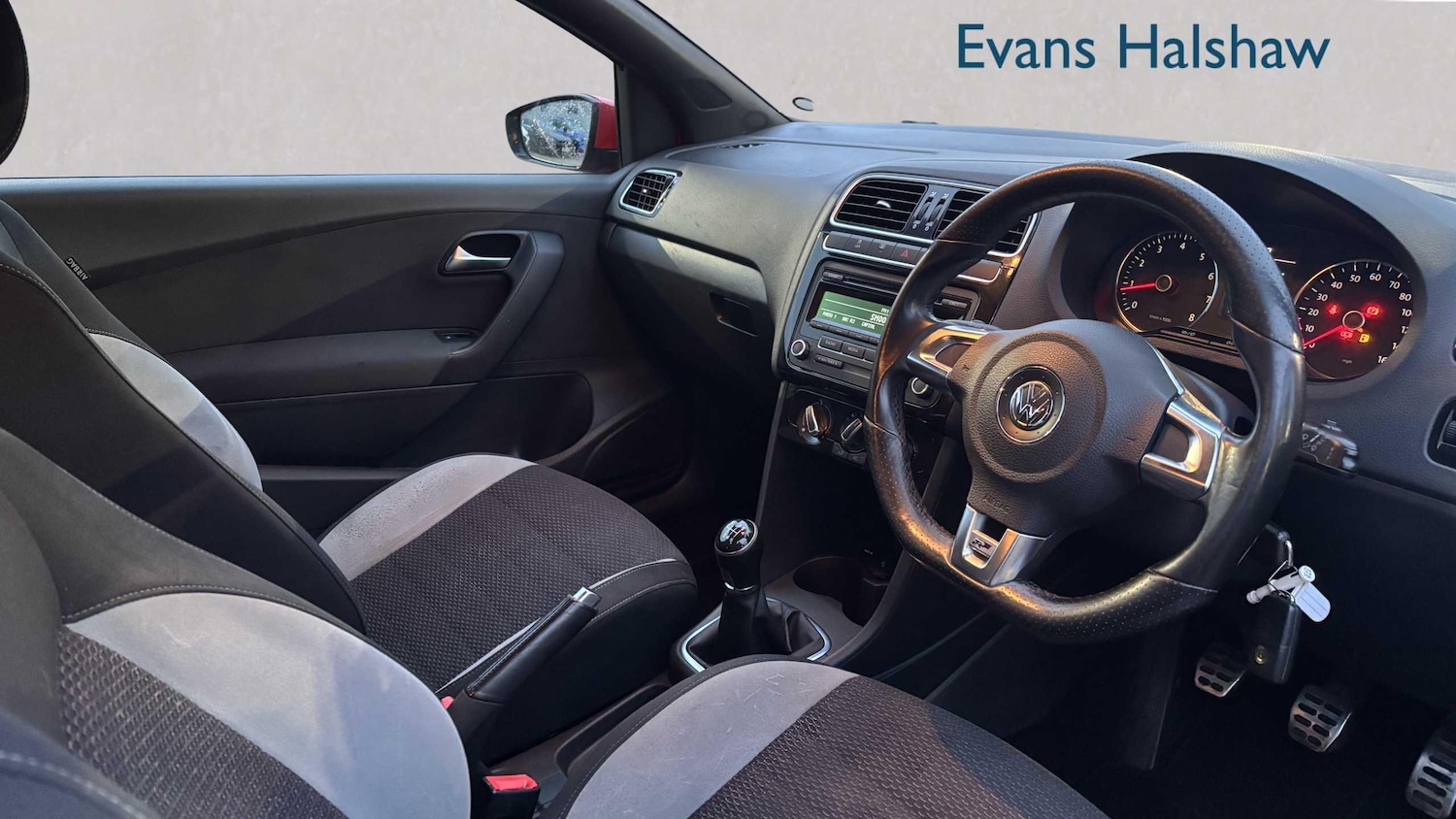 Used Volkswagen Polo 2013 for sale - 77294291: Photo 8