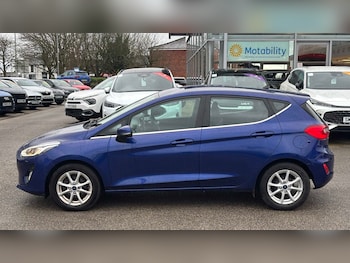 Used Ford Fiesta 2017 for sale - 77756620: Photo