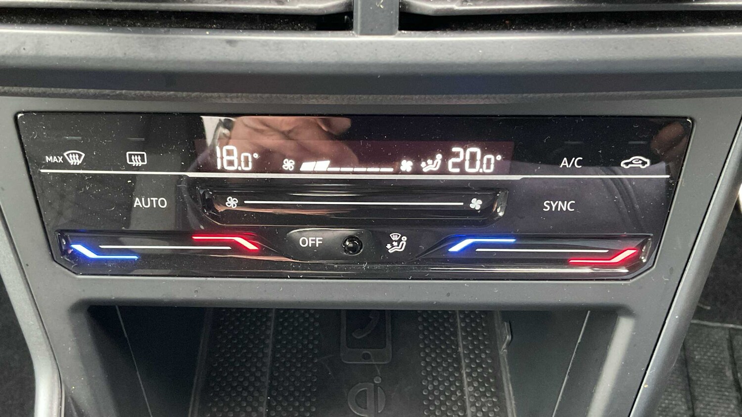 Used Volkswagen Taigo 2024 for sale - 76063420: Photo 20