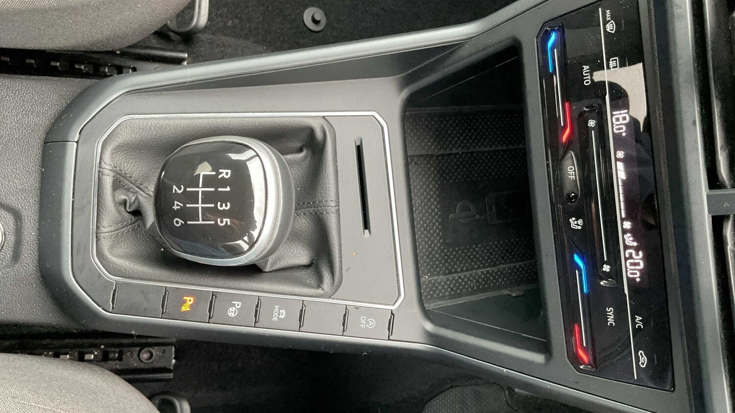 Used Volkswagen Taigo 2024 for sale - 76063420: Photo 23