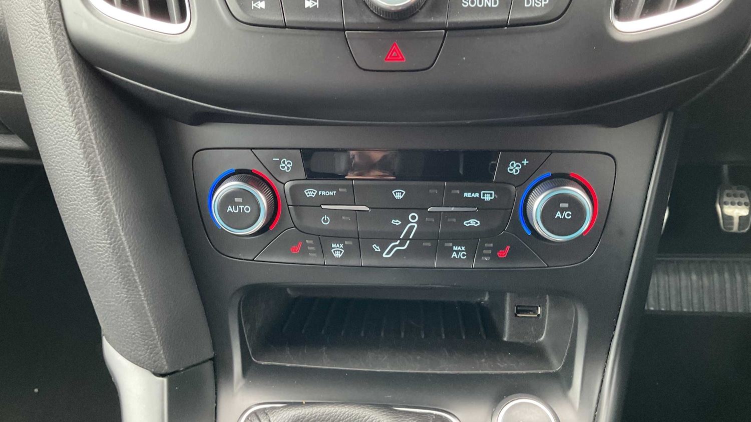 Used Ford Focus 2016 for sale - 77649008: Photo 15