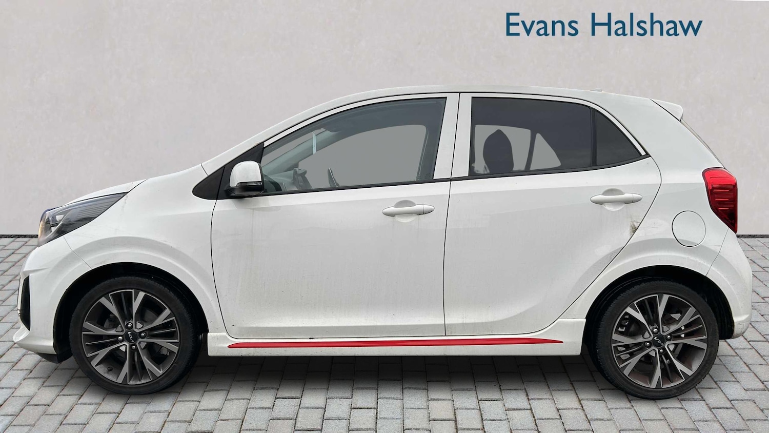 Used Kia Picanto 2022 for sale - 76842861: Photo 3