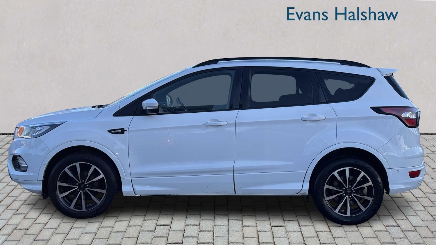 Used Ford Kuga 2018 for sale - 77093338: Photo 4