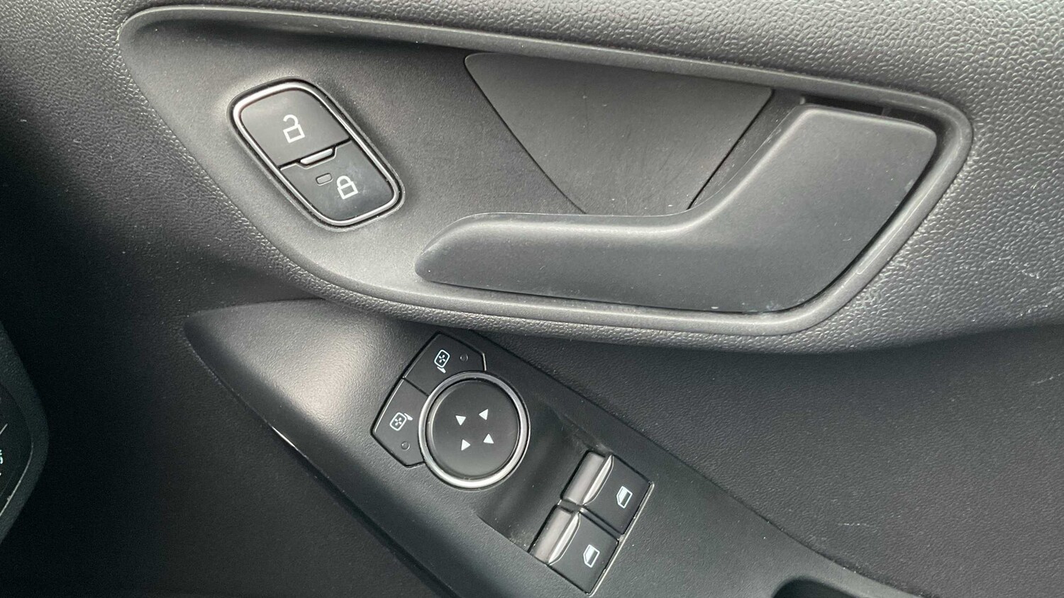 Used Ford Fiesta 2020 for sale - 75903159: Photo 31