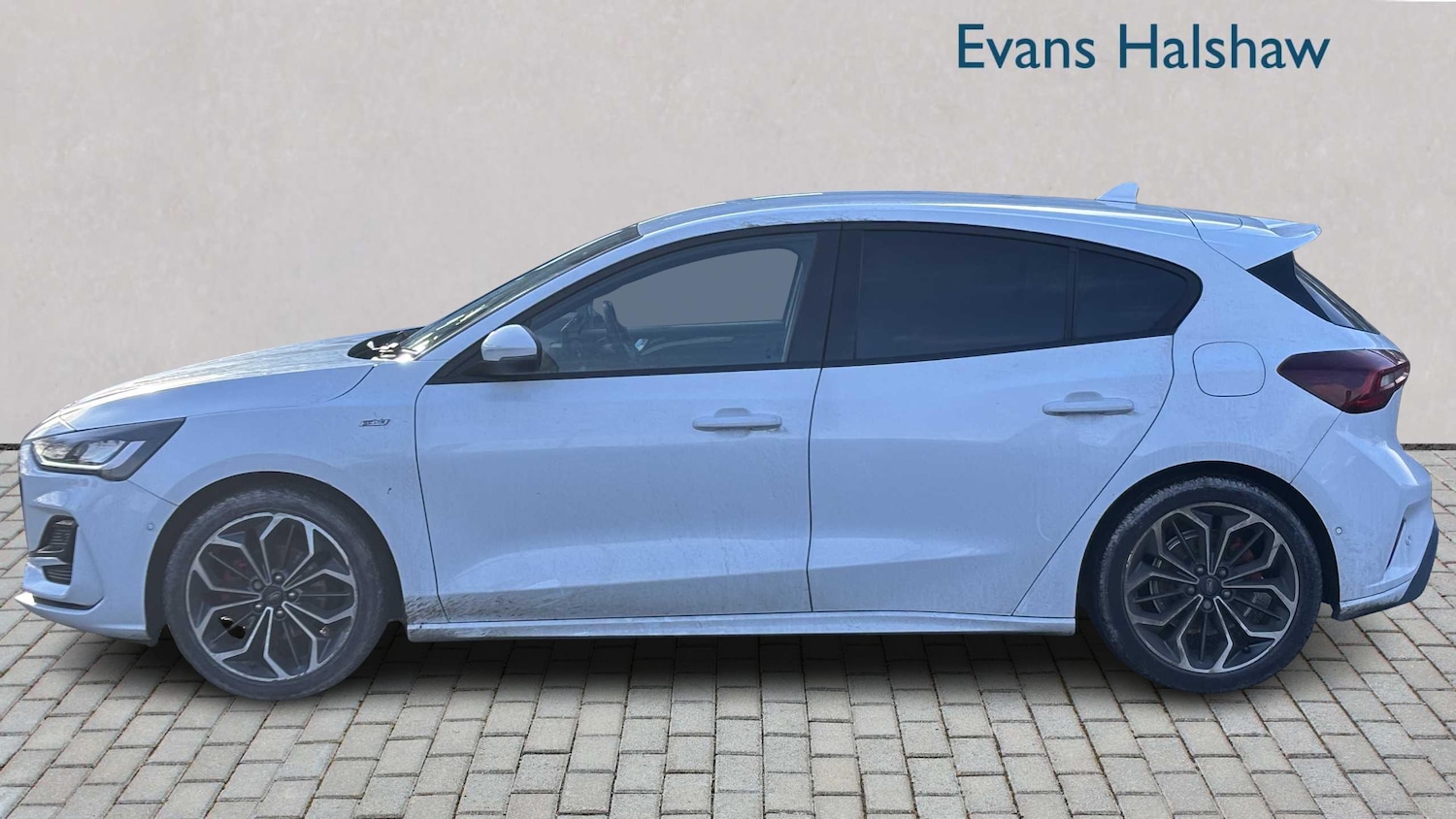 Used Ford Focus 2023 for sale - 77397872: Photo 4