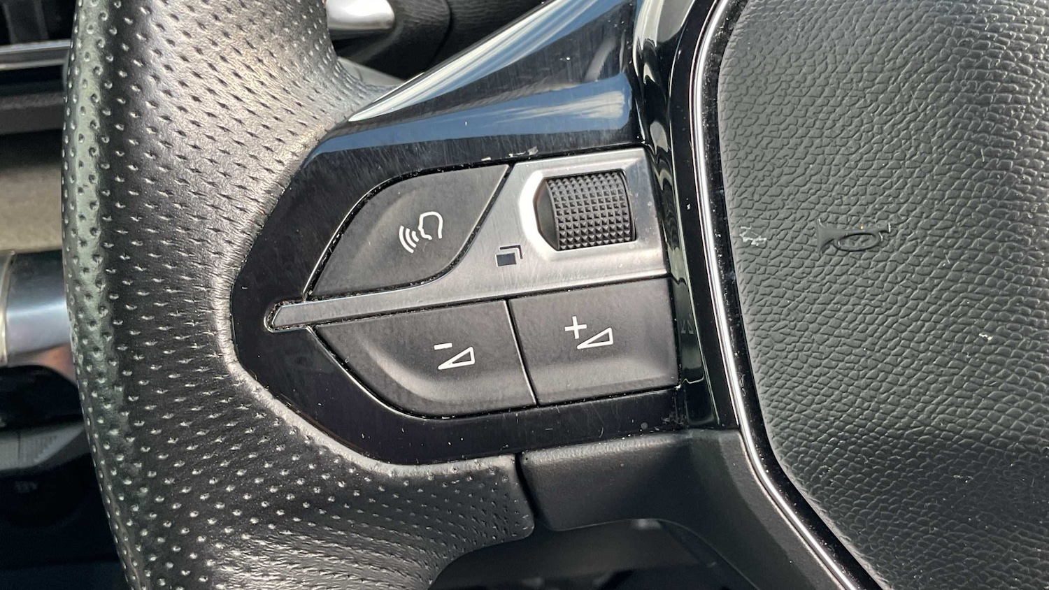 Used Peugeot 3008 2022 for sale - 76594297: Photo 30