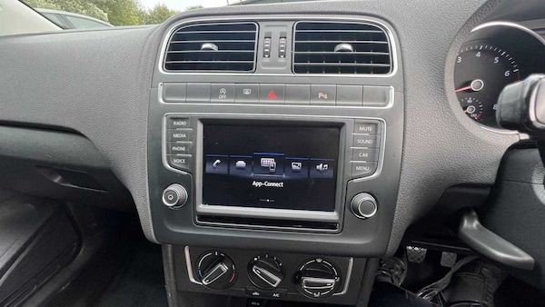 Used Volkswagen Polo 2017 for sale - 76249101: Photo 33