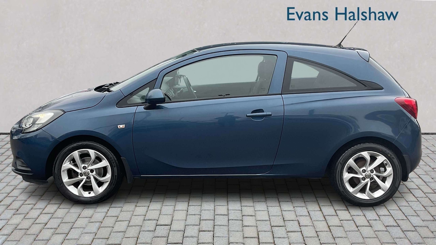 Used Vauxhall Corsa 2015 for sale - 77811073: Photo 3