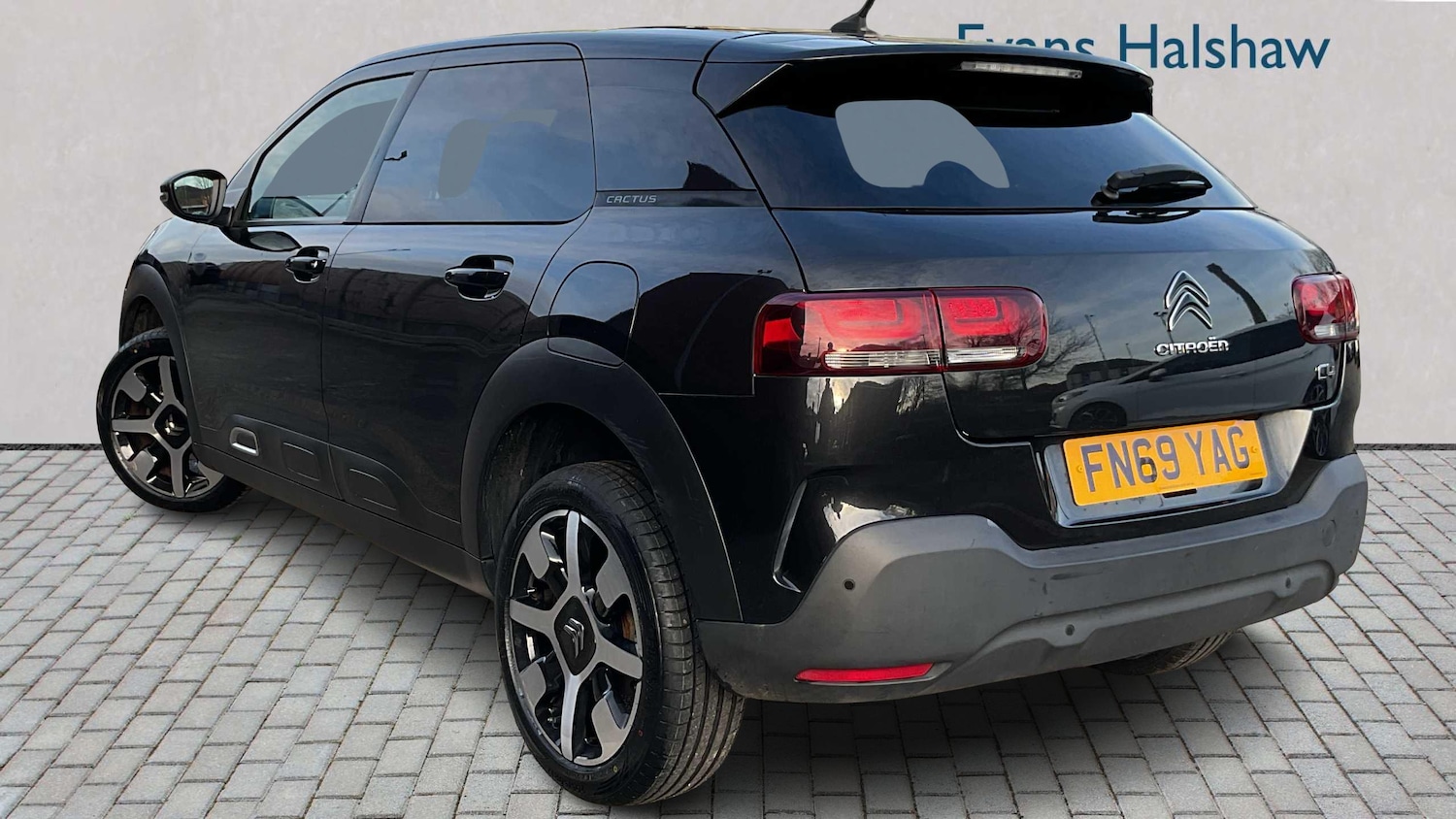 Used Citroen C4 Cactus 2019 for sale - 77178797: Photo 2