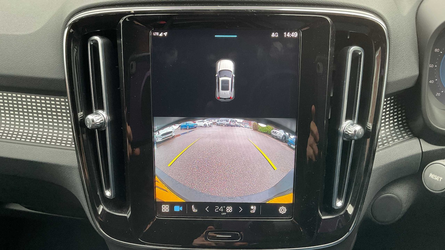 Used Volvo XC40 2022 for sale - 76488171: Photo 17