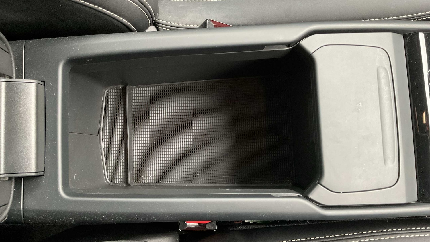 Used Volvo XC40 2022 for sale - 76488171: Photo 25