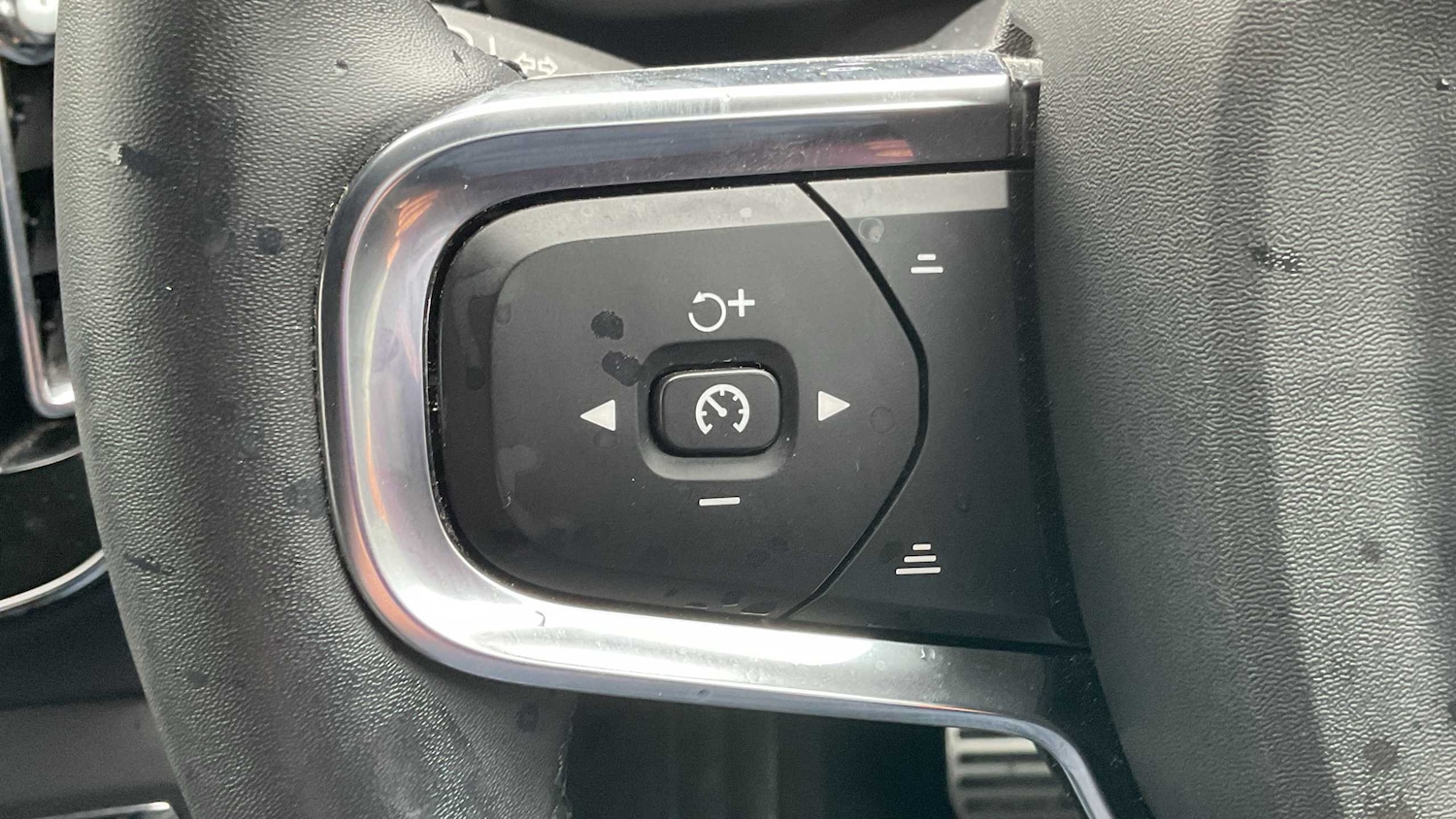 Used Volvo XC40 2022 for sale - 76488171: Photo 29