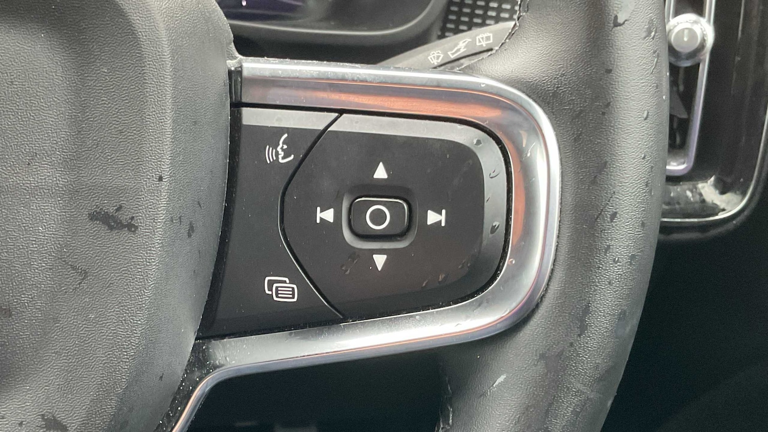 Used Volvo XC40 2022 for sale - 76488171: Photo 30