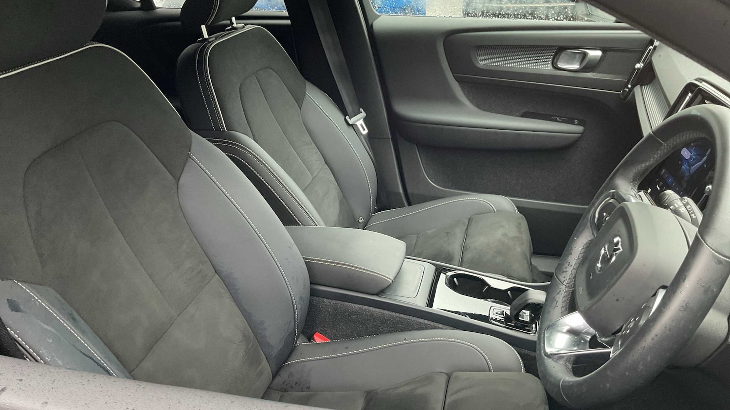 Used Volvo XC40 2022 for sale - 76488171: Photo 35