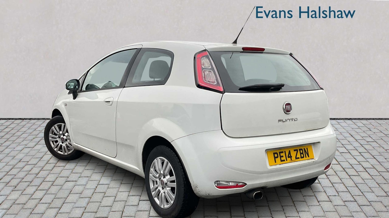 Used Fiat Punto 2014 for sale - 76553283: Photo 4
