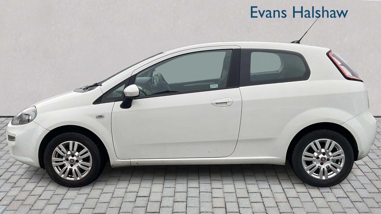 Used Fiat Punto 2014 for sale - 76553283: Photo 5