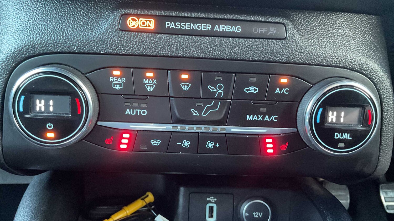 Used Ford Focus 2018 for sale - 77740928: Photo 11