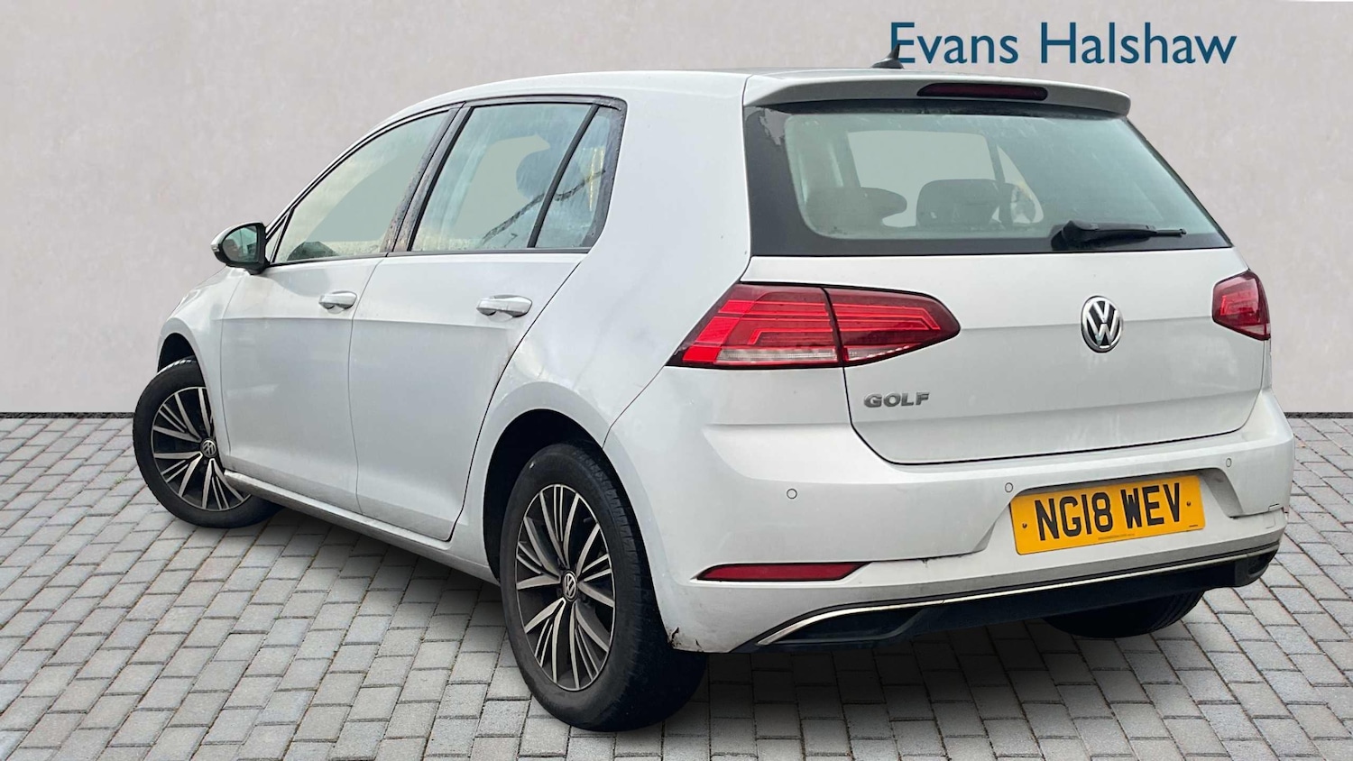 Used Volkswagen Golf 2018 for sale - 76705205: Photo 3