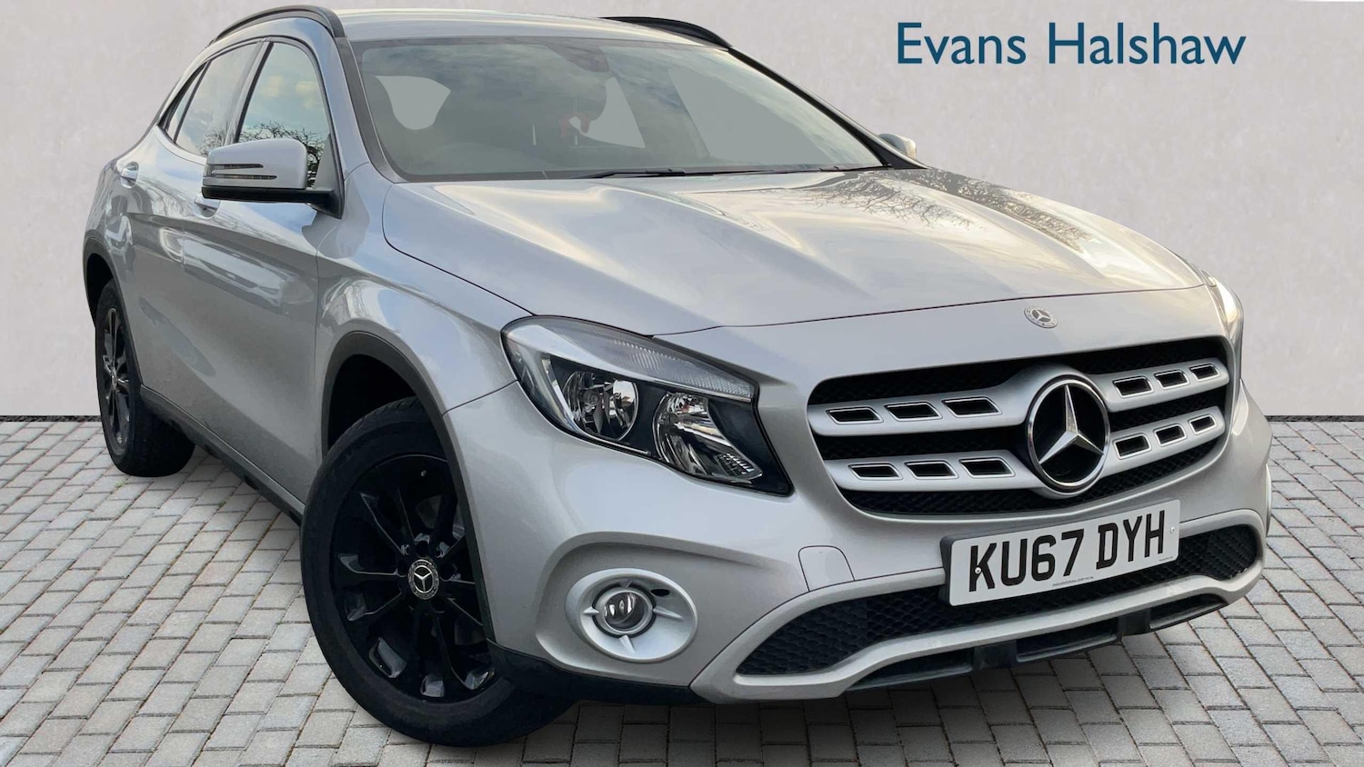 Used Mercedes-Benz GLA 2017 for sale - 77347952: Photo 1