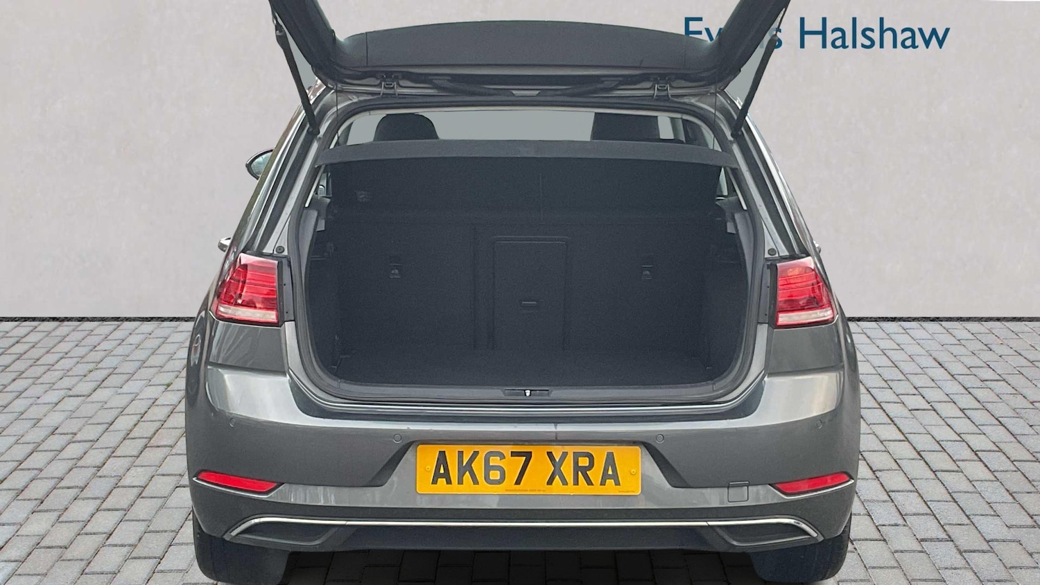 Used Volkswagen Golf 2017 for sale - 76575989: Photo 6