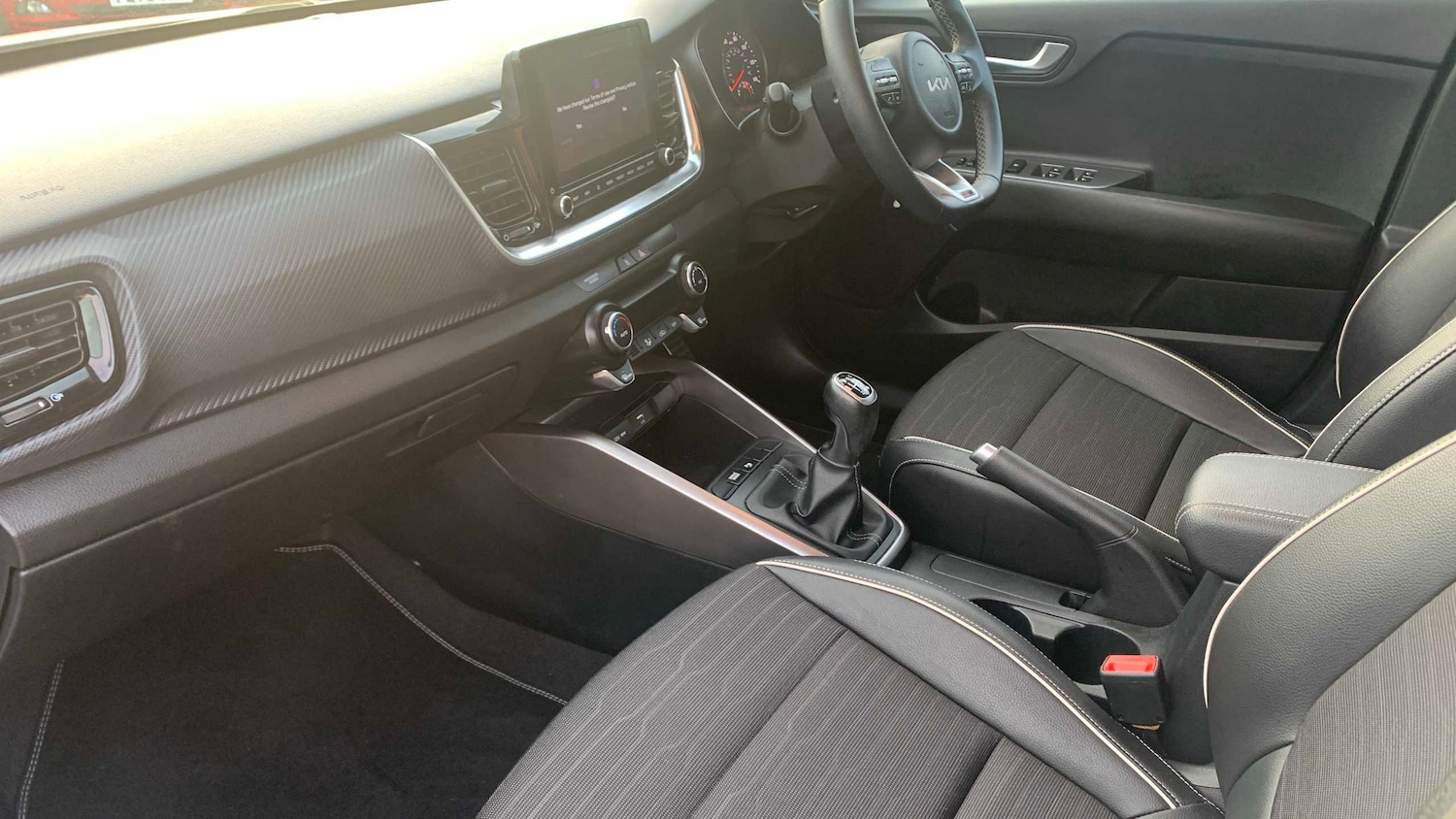 Used Kia Stonic 2022 for sale - 76875793: Photo 12