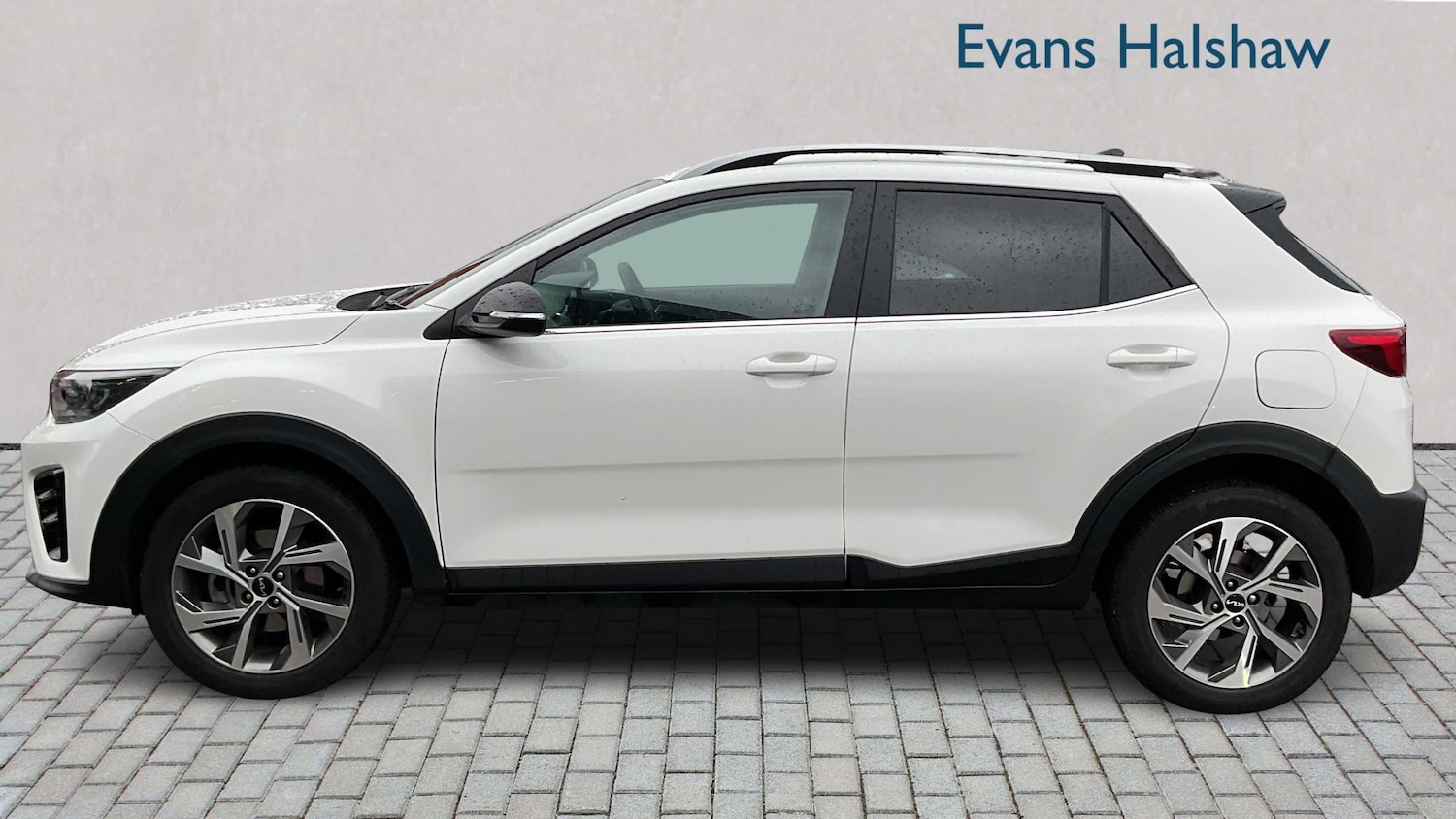 Used Kia Stonic 2022 for sale - 76875793: Photo 4