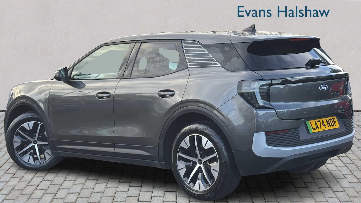 Used Ford Explorer 2024 for sale - 78024333: Photo 2