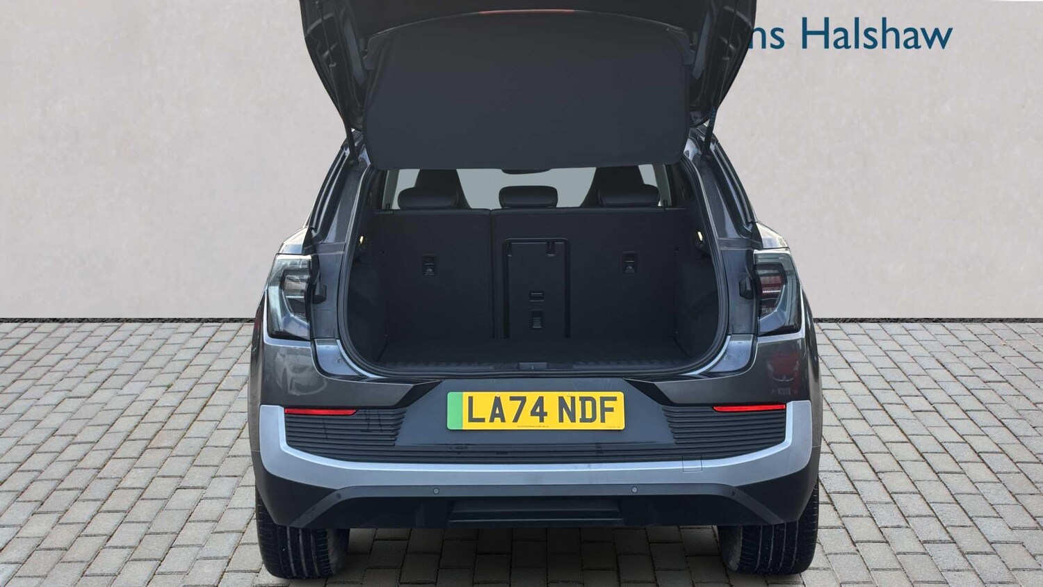 Used Ford Explorer 2024 for sale - 78024333: Photo 7