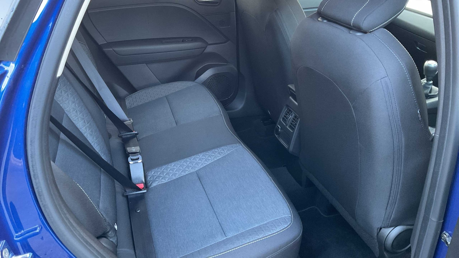 Used Renault Captur 2022 for sale - 76442431: Photo 9