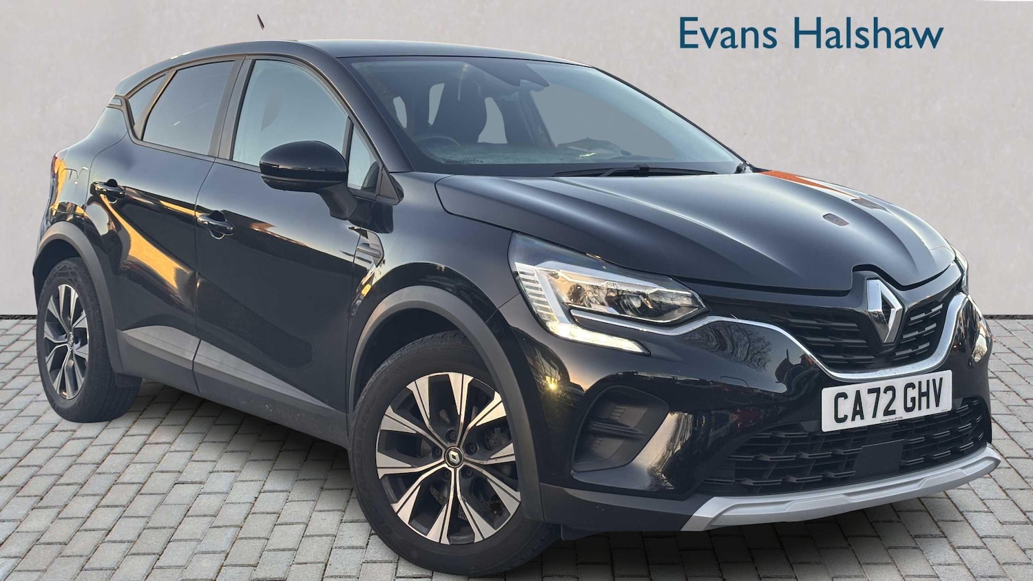 Used Renault Captur 2022 for sale - 76610581: Photo 1