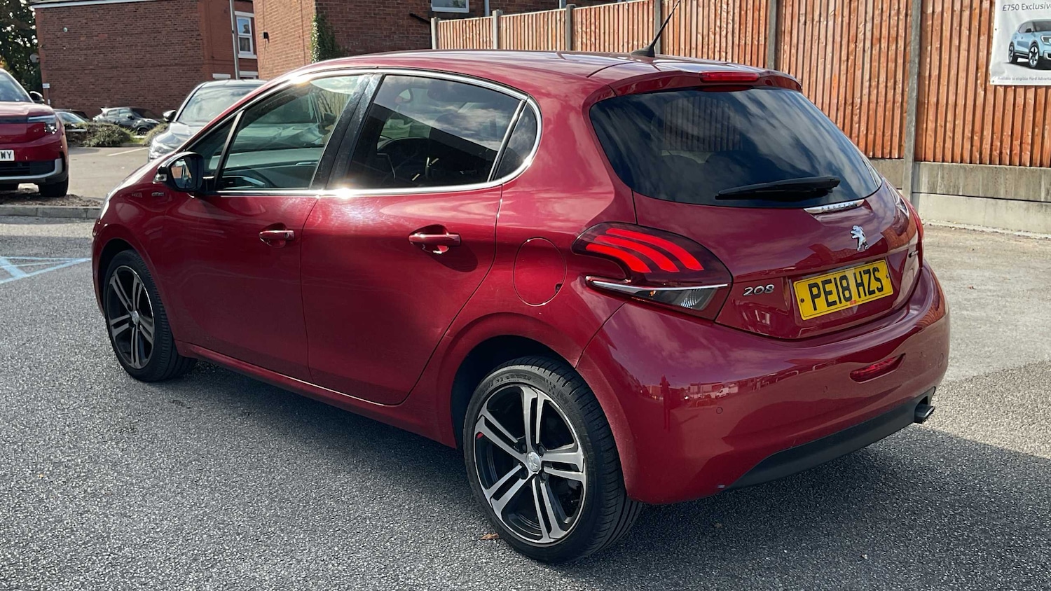 Used Peugeot 208 2018 for sale - 76088067: Photo 2