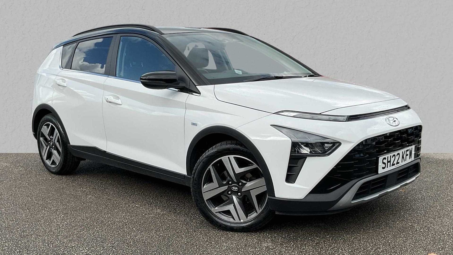 Used Hyundai BAYON 2022 for sale - 76362624: Photo 1