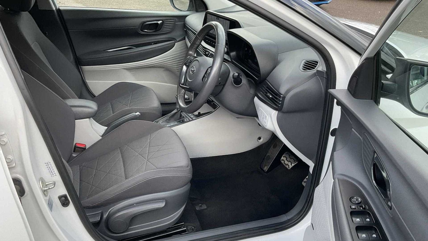 Used Hyundai BAYON 2022 for sale - 76362624: Photo 7