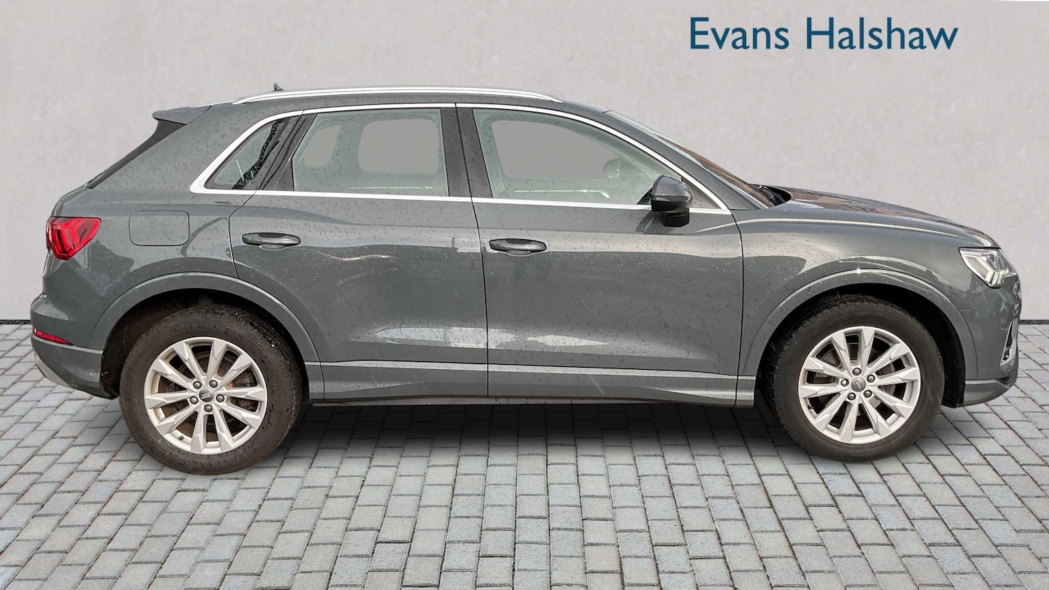 Used Audi Q3 2019 for sale - 76401219: Photo 4