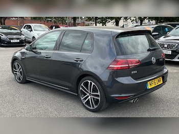 Used Volkswagen Golf 2016 for sale - 75813672: Photo