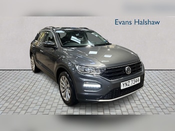 Used Volkswagen T-Roc 2019 for sale - 76141801: Photo