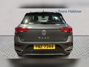 Used Volkswagen T-Roc 2019 for sale - 76141801: Photo