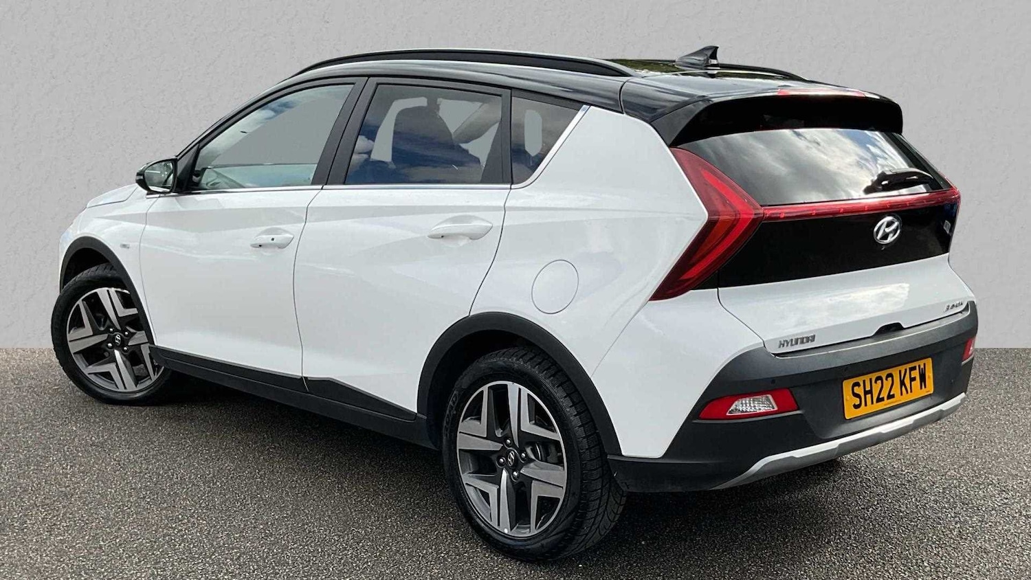 Used Hyundai BAYON 2022 for sale - 77123525: Photo 2