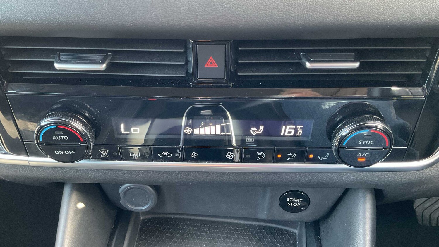 Used Nissan Qashqai 2023 for sale - 75917859: Photo 21