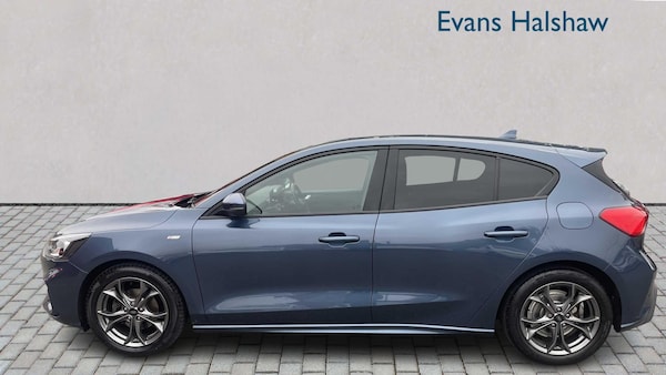 Used Ford Focus 2021 for sale - 76316133: Photo 3