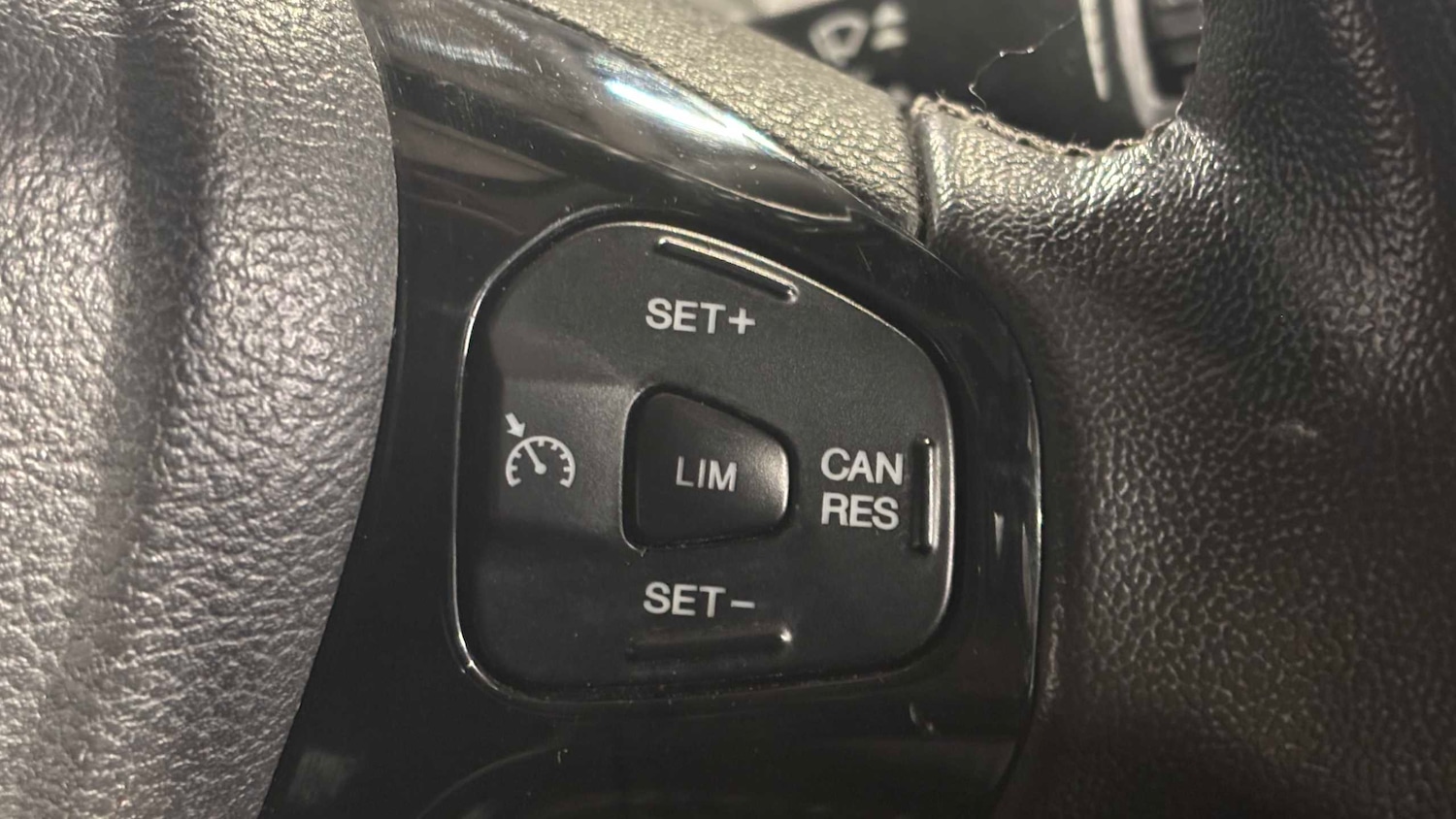 Used Ford Ka+ 2018 for sale - 76745936: Photo 18