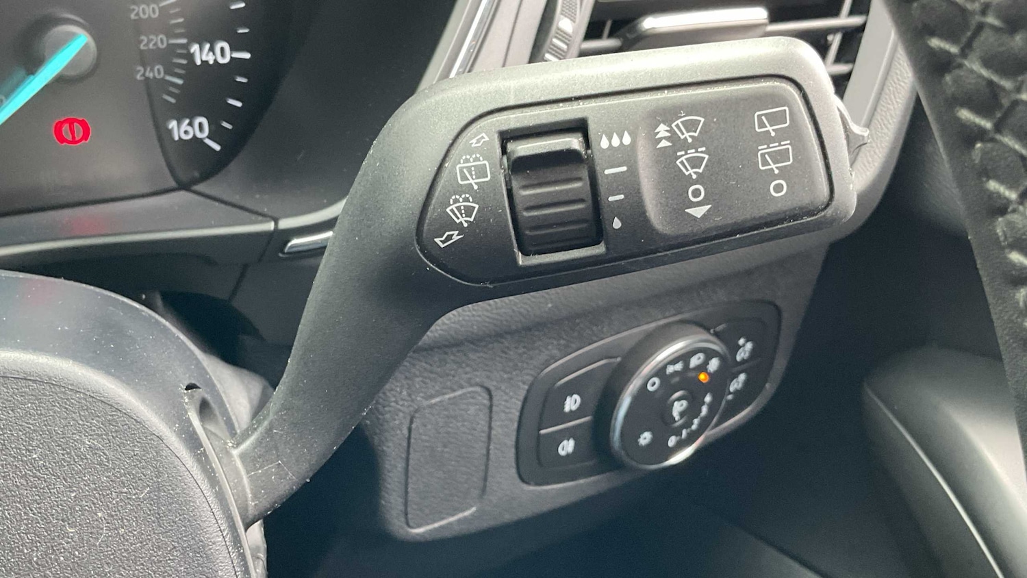 Used Ford Focus 2023 for sale - 76087845: Photo 29